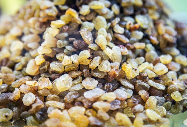 قیمت خرید کشمش پلویی تیزابی فله (سبزه معمولی) + فروش ویژه